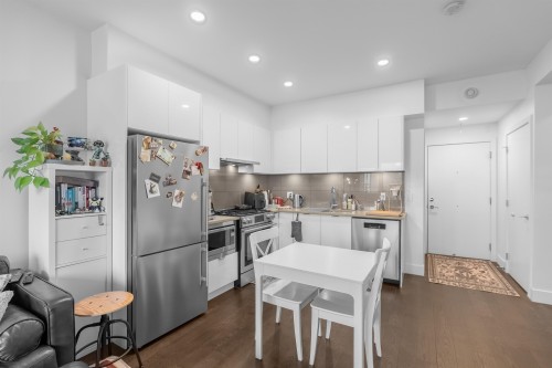 405-2666 Duke Street, Vancouver, BC 