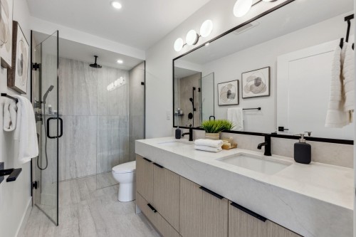 3381 Victoria Drive, Vancouver, BC 