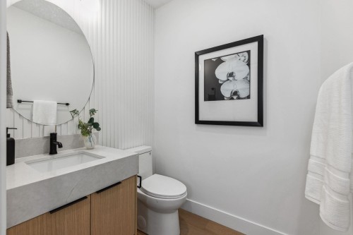 3381 Victoria Drive, Vancouver, BC 