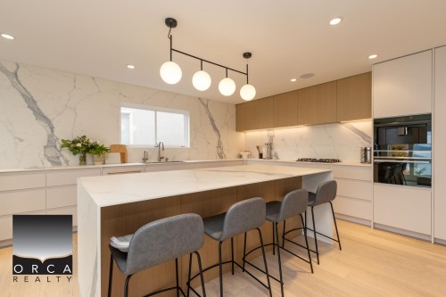 5476 West Vista Court, West Vancouver, BC 