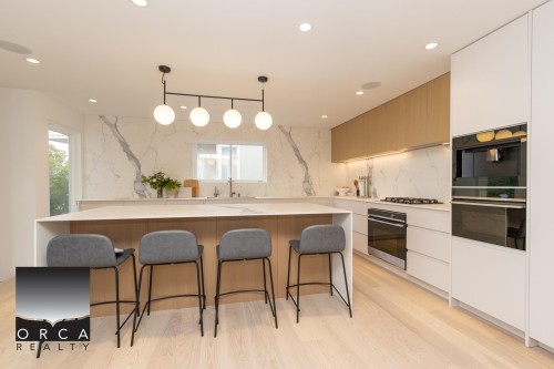 5476 West Vista Court, West Vancouver, BC 