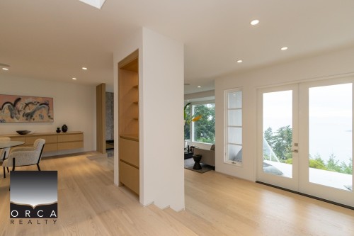 5476 West Vista Court, West Vancouver, BC 