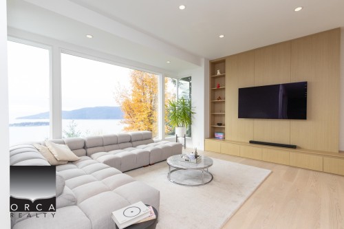 5476 West Vista Court, West Vancouver, BC 