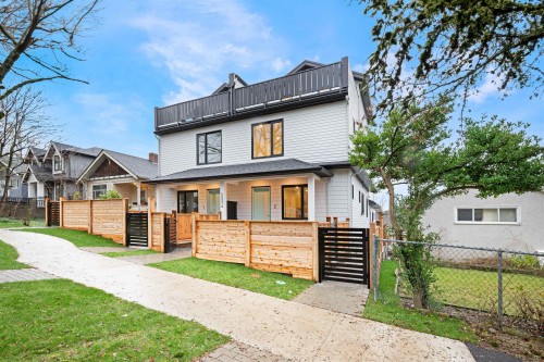 2-5554 Culloden Street, Vancouver, BC 