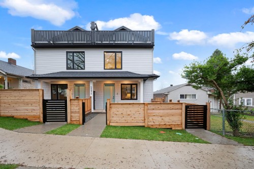 2-5554 Culloden Street, Vancouver, BC 
