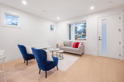 4-5554 Culloden Street, Vancouver, BC 