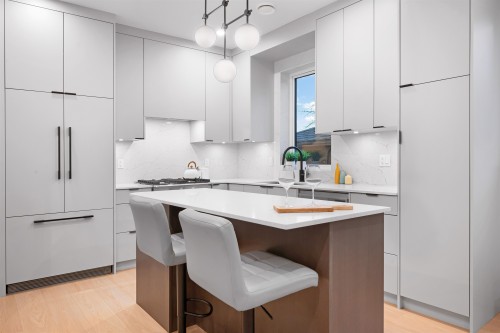 4-5554 Culloden Street, Vancouver, BC 