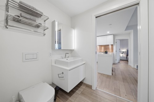 2506-1480 Howe Street, Vancouver, BC 