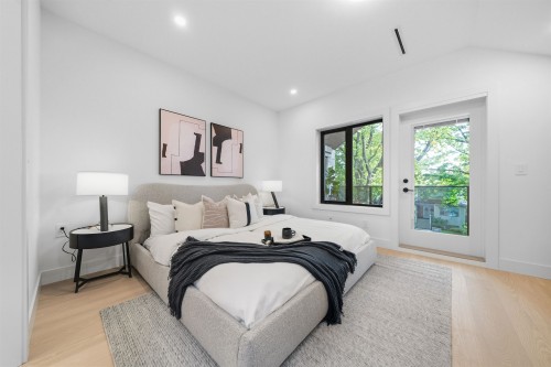 2493 Eton Street, Vancouver, BC 