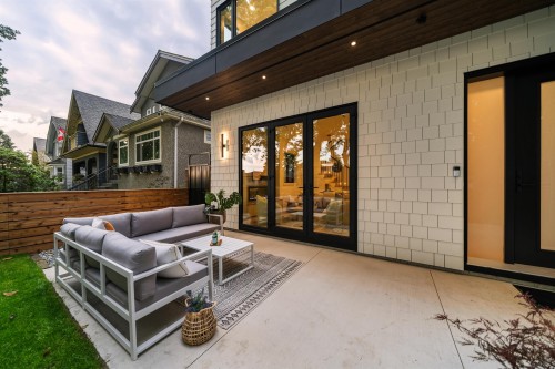 2493 Eton Street, Vancouver, BC 