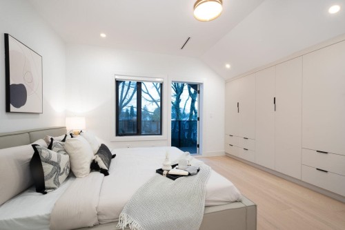 2493 Eton Street, Vancouver, BC 