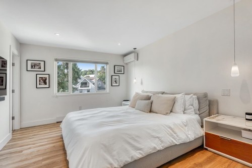 3340 15Th Avenue W, Vancouver, BC 