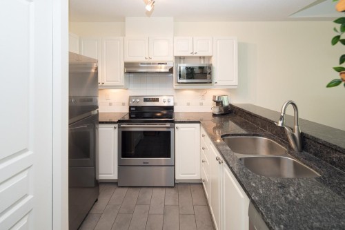 502-214 Eleventh Street, New Westminster, BC 