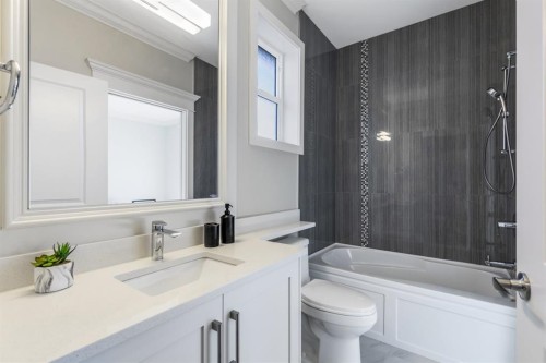 1125 Park Drive, Vancouver, BC 