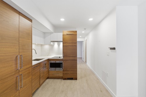 33-720 3Rd Street E, North Vancouver, BC 