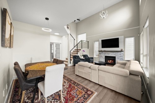 23965 107Th Avenue, Maple Ridge, BC 