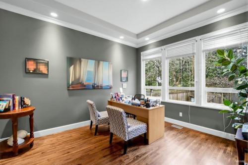 2244 Edgemont Boulevard, North Vancouver, BC 