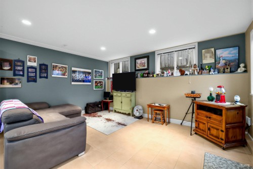 2244 Edgemont Boulevard, North Vancouver, BC 