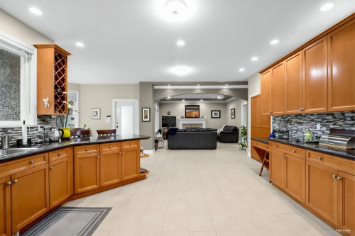 2244 Edgemont Boulevard, North Vancouver, BC 