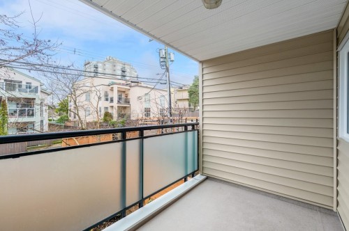 205-1823 Georgia Street E, Vancouver, BC 