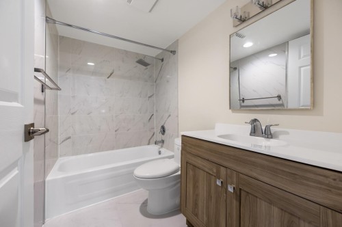 205-1823 Georgia Street E, Vancouver, BC 