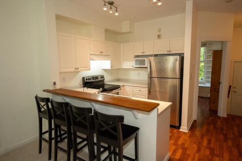 3058 Kent Avenue South E, Vancouver, BC 