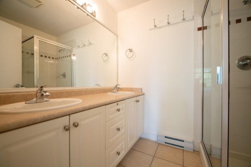 3058 Kent Avenue South E, Vancouver, BC 