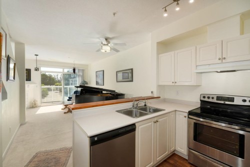 3058 Kent Avenue South E, Vancouver, BC 