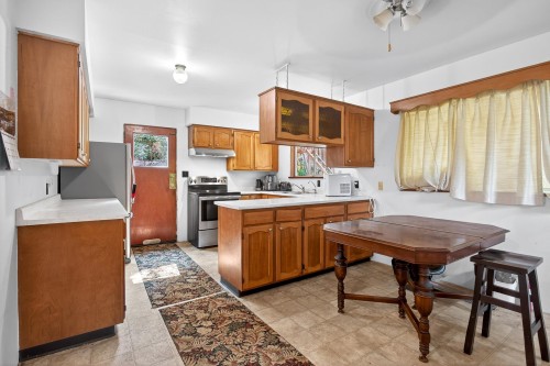 2337 St George Street, Port Moody, BC 