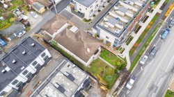 612 3rd Street E North Vancouver, BC V7L 1G7