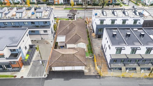 612 3Rd Street E, North Vancouver, BC 