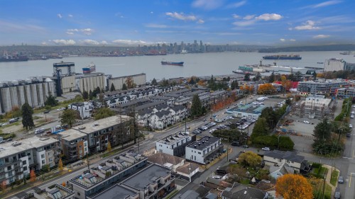 612 3Rd Street E, North Vancouver, BC 