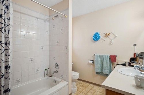 612 3Rd Street E, North Vancouver, BC 