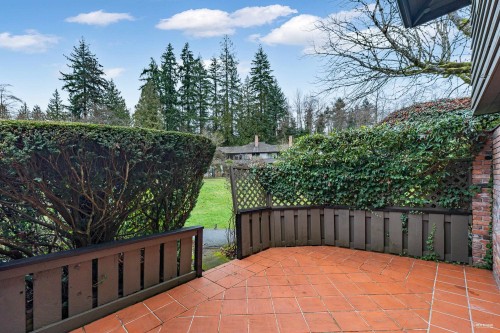 1109-235 Keith Road, West Vancouver, BC 