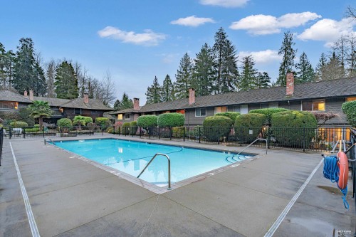 1109-235 Keith Road, West Vancouver, BC 