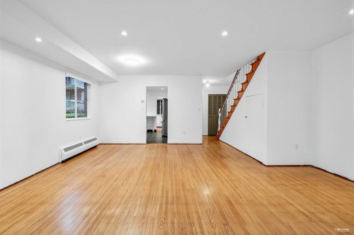 1109-235 Keith Road, West Vancouver, BC 