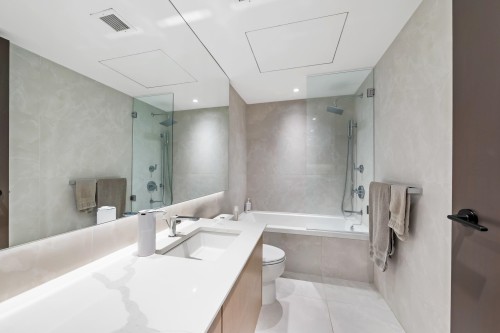 201-5089 Quebec Street, Vancouver, BC 