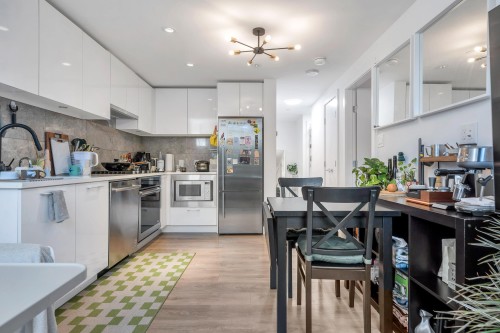 601-8538 River District Crossing, Vancouver, BC 