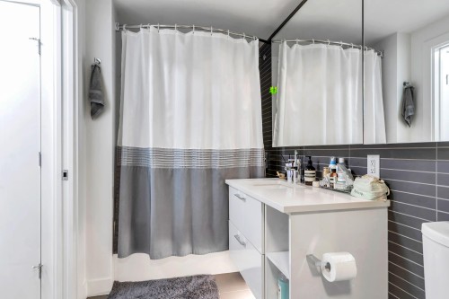 601-8538 River District Crossing, Vancouver, BC 