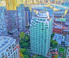 1810-838 Hamilton Street  Vancouver, BC V6B 6A2