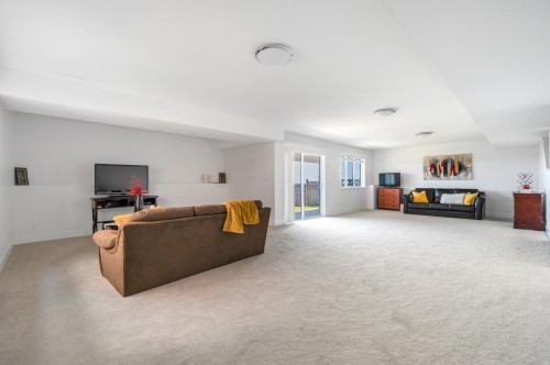 1431 Strawline Hill Street, Coquitlam, BC 