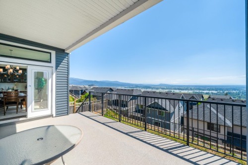 1431 Strawline Hill Street, Coquitlam, BC 