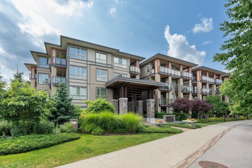 416-3399 Noel Drive, Burnaby, BC 