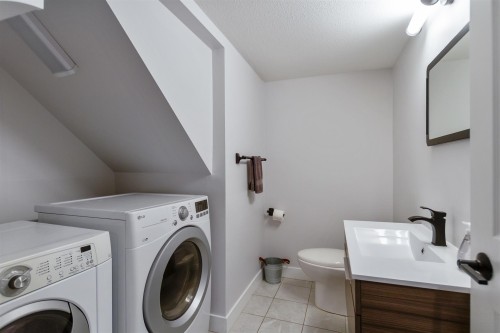 79-323 Governors Court, New Westminster, BC 