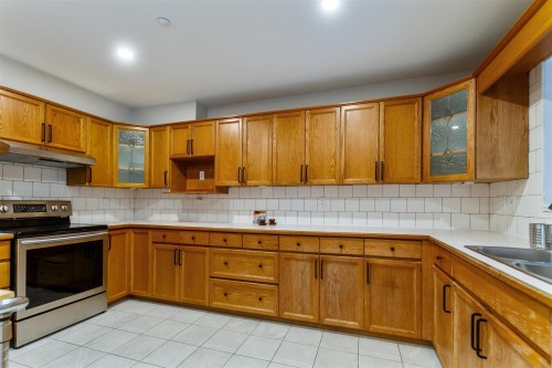 79-323 Governors Court, New Westminster, BC 