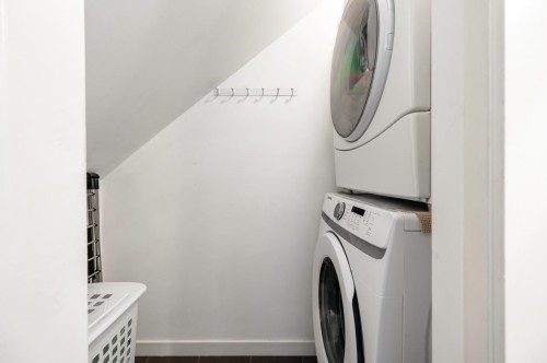 304-6077 London Road, Richmond, BC 