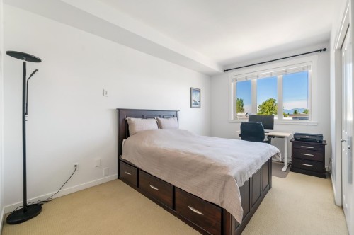 304-6077 London Road, Richmond, BC 