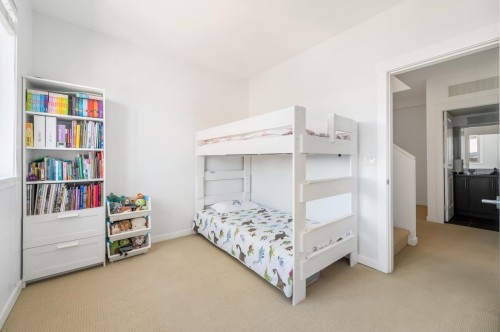 304-6077 London Road, Richmond, BC 