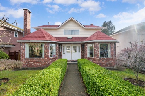 7974 12Th Avenue, Burnaby, BC 