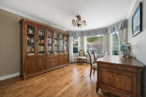 7974 12Th Avenue, Burnaby, BC 